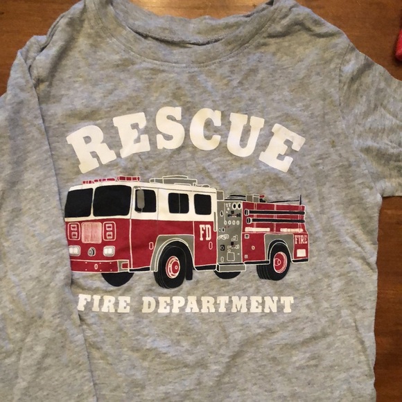 Bundle of 4T GAP Kids Shirts - Picture 10 of 12